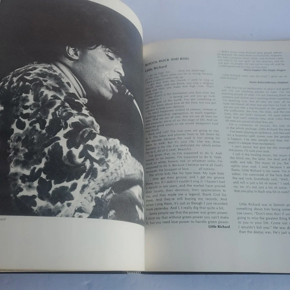 Rock A World Bold as Love Douglas Kent‎ Hall and Sue G Clark hardcover 1970 rare